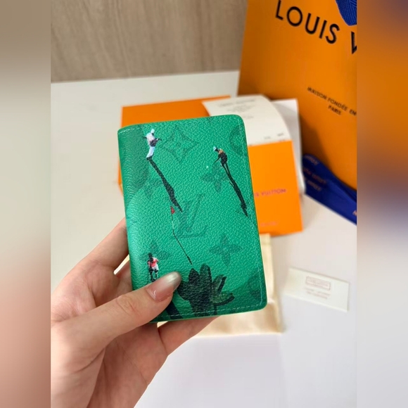 Louis Vuitton Pocket Organizer - Picture 2 of 8